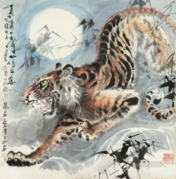  Chinese Painting - Chinese tiger under moon